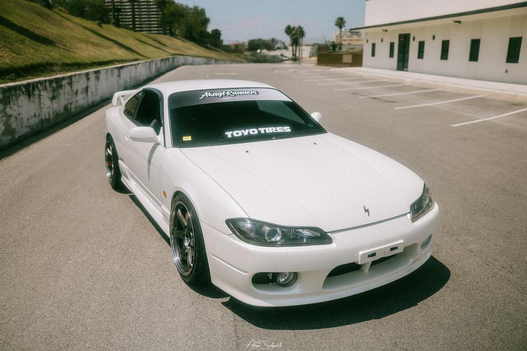 AkagiRunners Windshield Banner